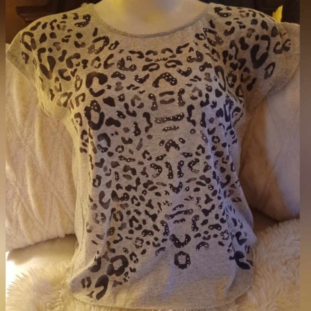 APT 9 Gray And Black Cheetah Print blouse